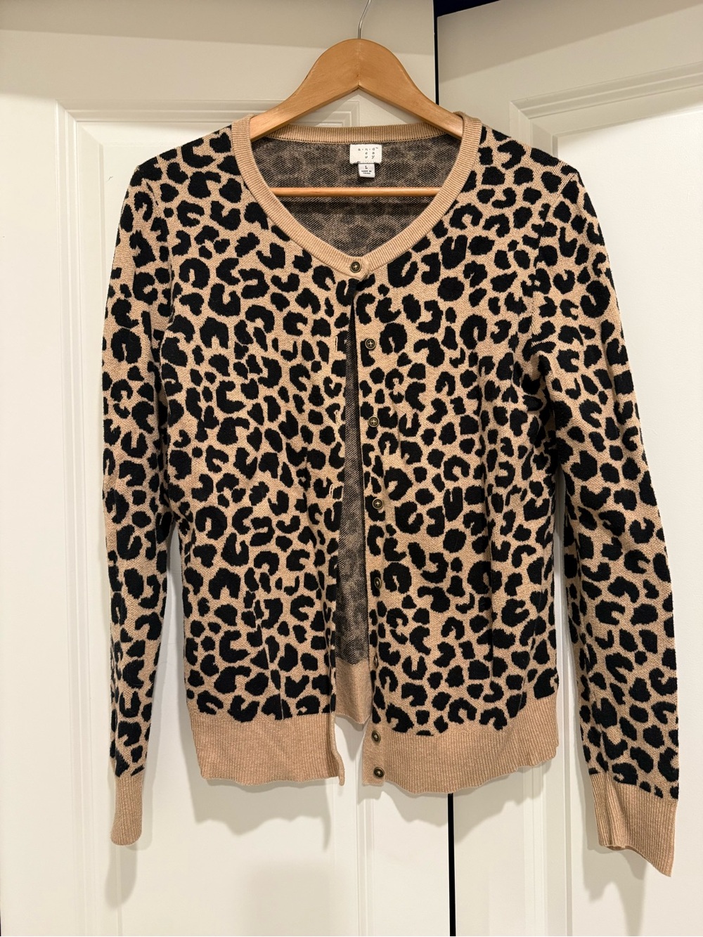 Leopard Print Button-Up Cardigan Sweater - Beige/Black